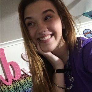 Meet your Posher, Isabelle